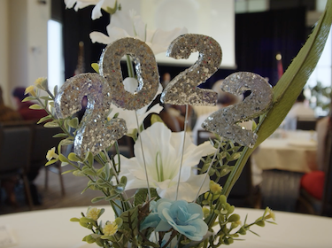 Seniors to Sophomores Table Centerpiece